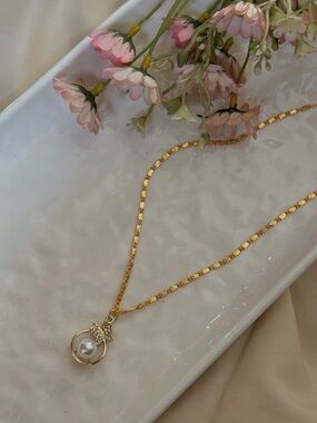 Gold Pearl Butterfly Pendant Necklace - Women Jewelry